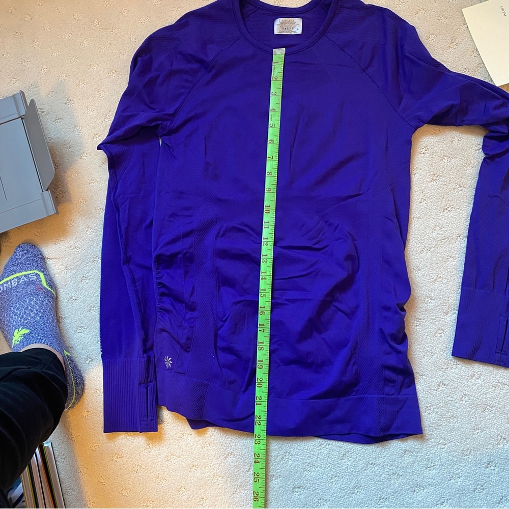 Athleta women’s performance top - L - Picture 4 of 9